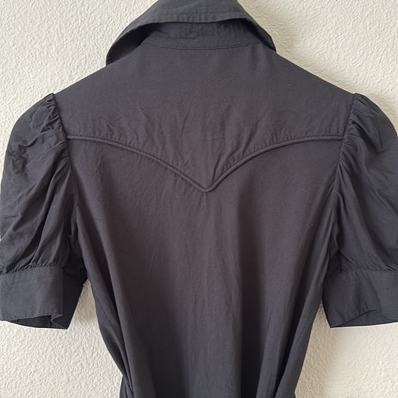 Moussy puff shoulder dress in black puffed sleeves - Picture 6 of 7